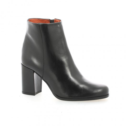 boots elizabeth stuart
