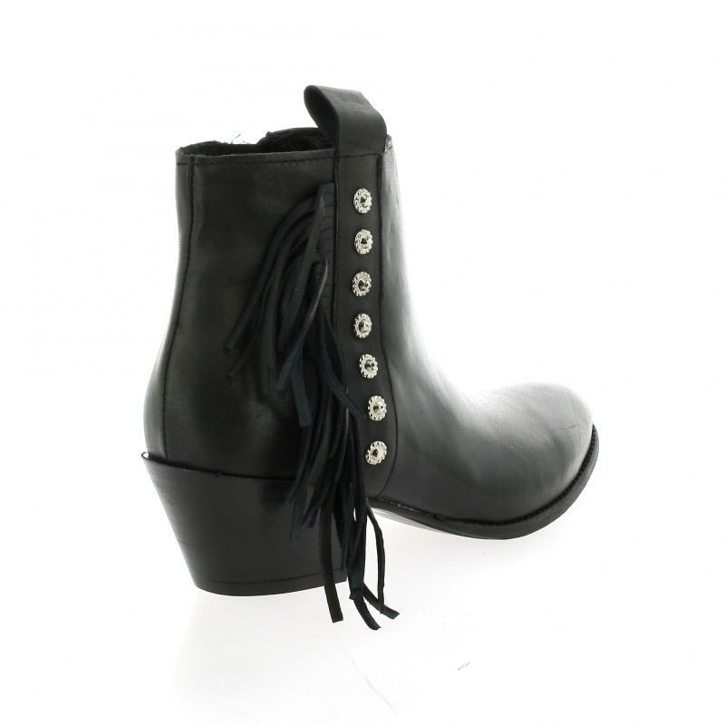 elizabeth stuart boots