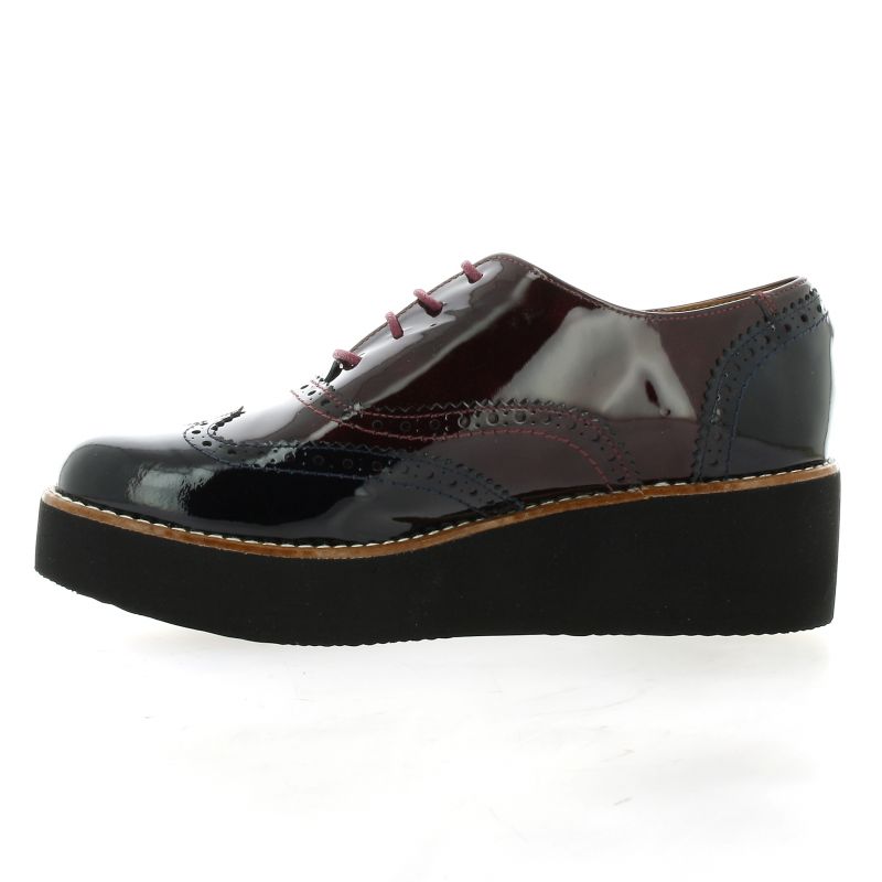 derbies bordeaux vernis