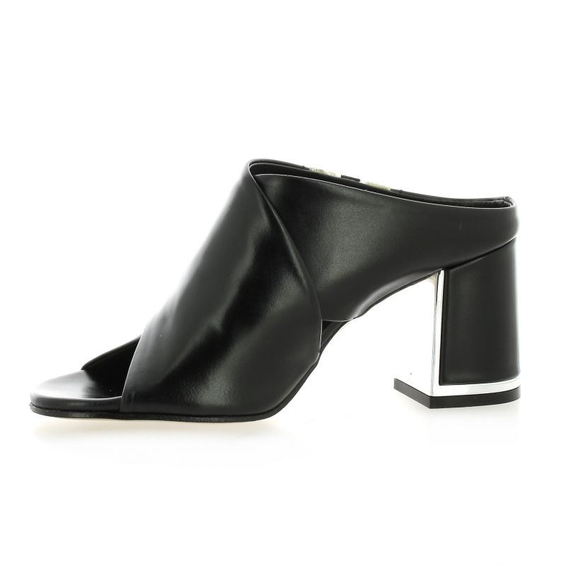 mules elizabeth stuart