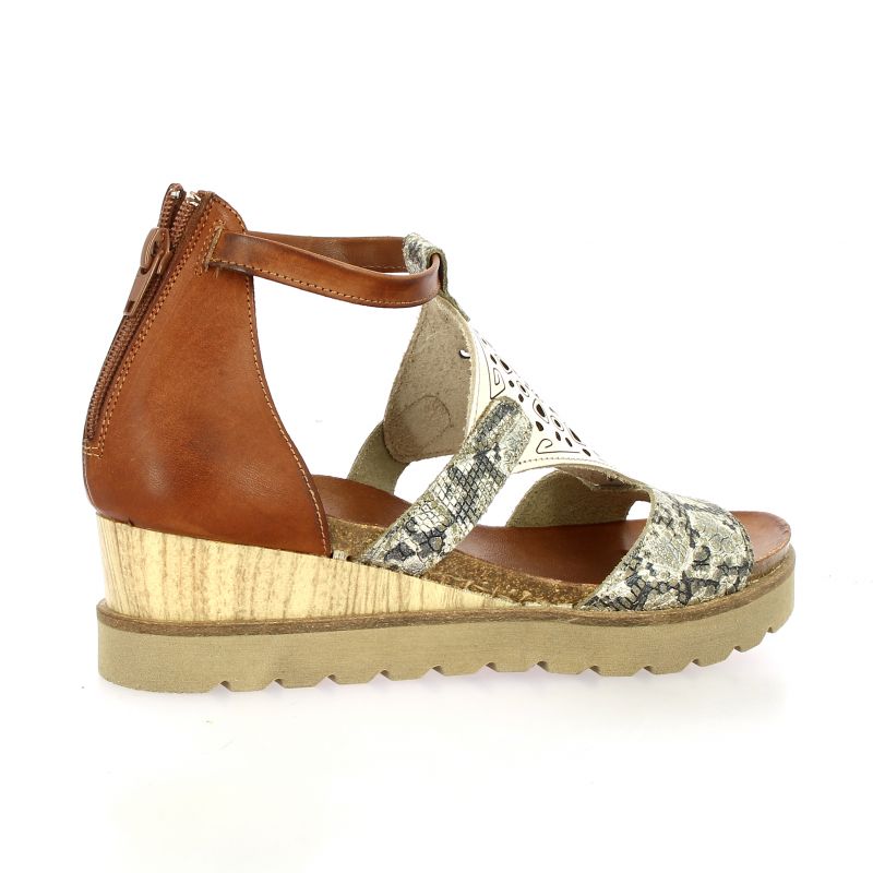 Bianca moon chaussures nupieds cuir laminé or 1085