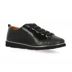 K.mary Baskets cuir laminé noir