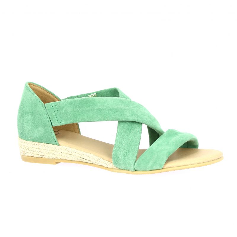 Nu sales pied vert