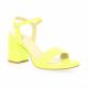 Pao Nu pieds cuir vernis jaune