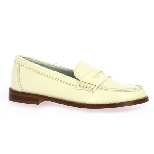 Impact Mocassins cuir vernis beige