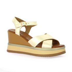 Inuovo Nu pieds cuir laminé or