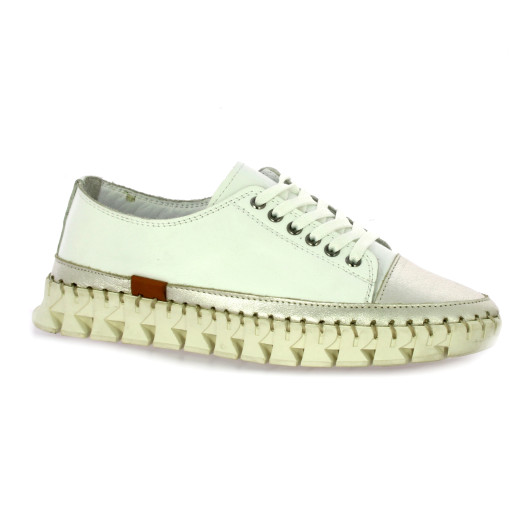 K.mary Baskets cuir blanc
